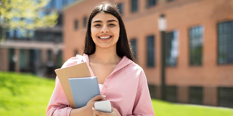 Right-Time-to-Apply-for-Education-Loan